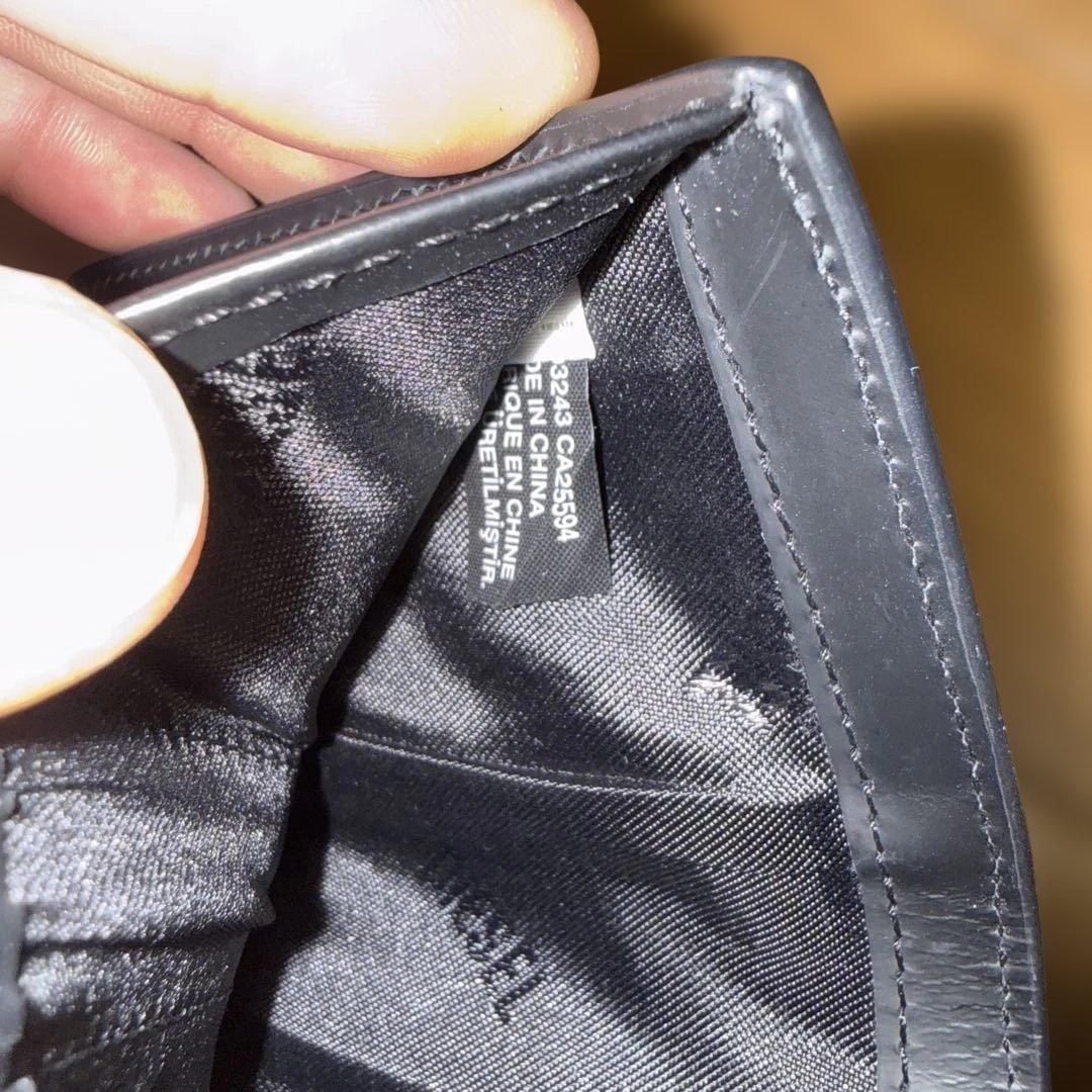 ディーゼル三つ折り財布