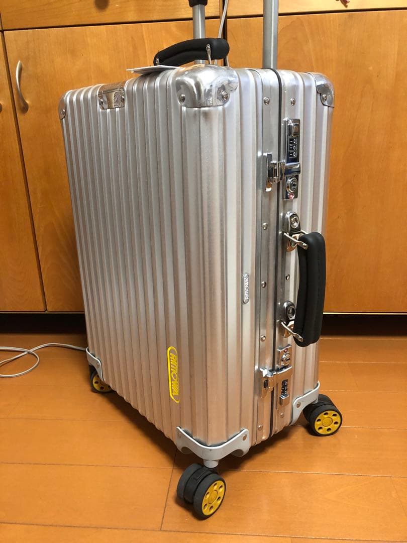 GOD　☆美品☆リモワ RIMOWA クラッシックフライト 旅をともにし、育てて使うリモワのクラシック・フライト | PRESIDENT STYLE