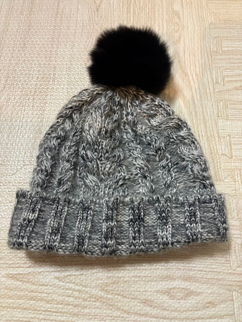 美品⭐︎ カシラ CA4LA ポンポン付きニット帽 フォックスファー - メルカリ