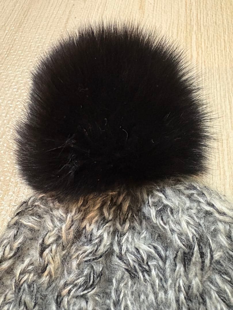 美品⭐︎ カシラ CA4LA ポンポン付きニット帽 フォックスファー - メルカリ