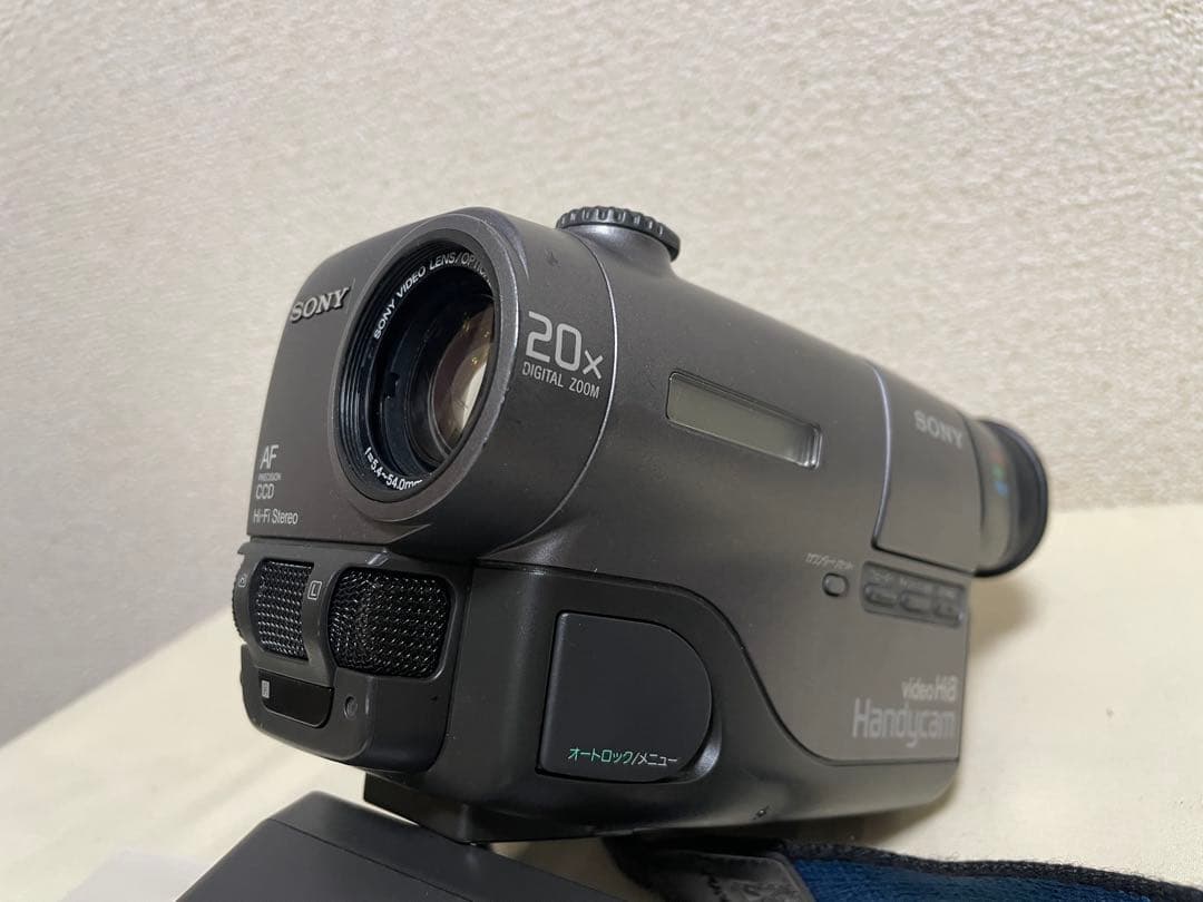 動作品　SONY CCD-TR11 Hi8 ハンディカム　ダビング用に