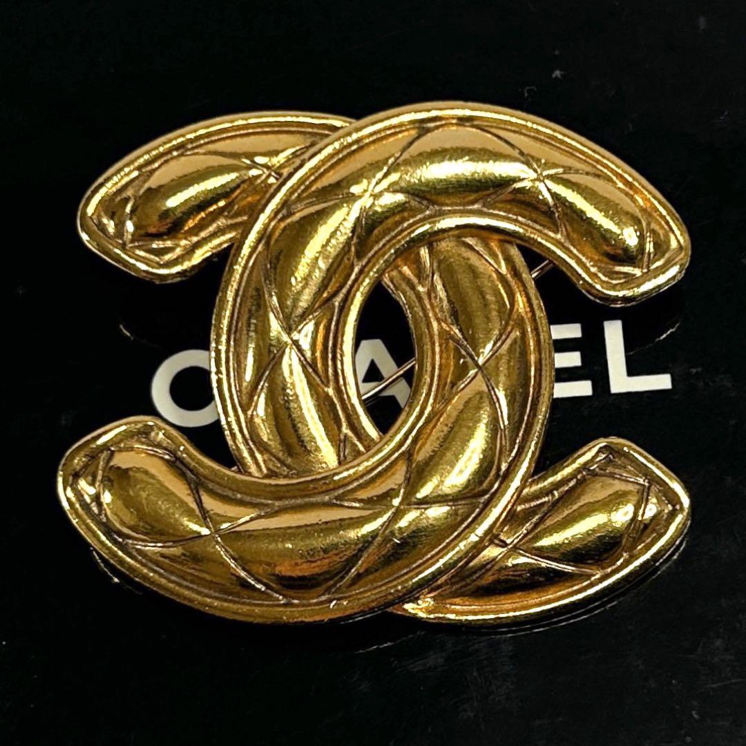 シャネル CHANEL ブローチ ココマーク マトラッセ キルティング