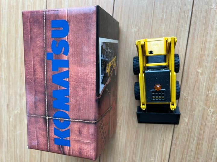 KOMATSU コマツ　SKID STEER LOADER