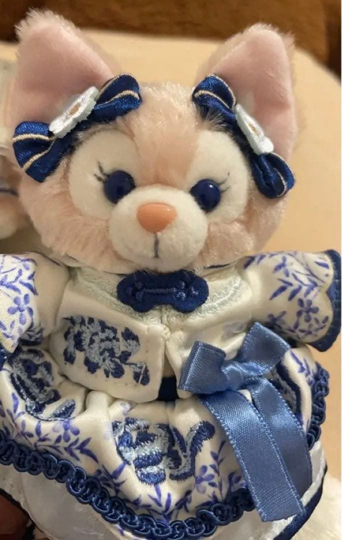 上海ディズニー 2025青花 リーナ・ベル ぬいぐるみキーチェーン ③