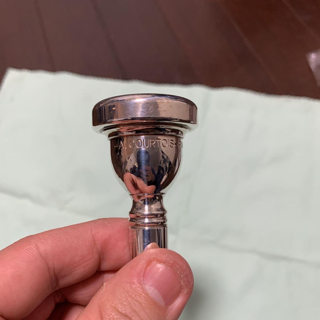 Rene リボン型ブローチ ゴールド系 パール