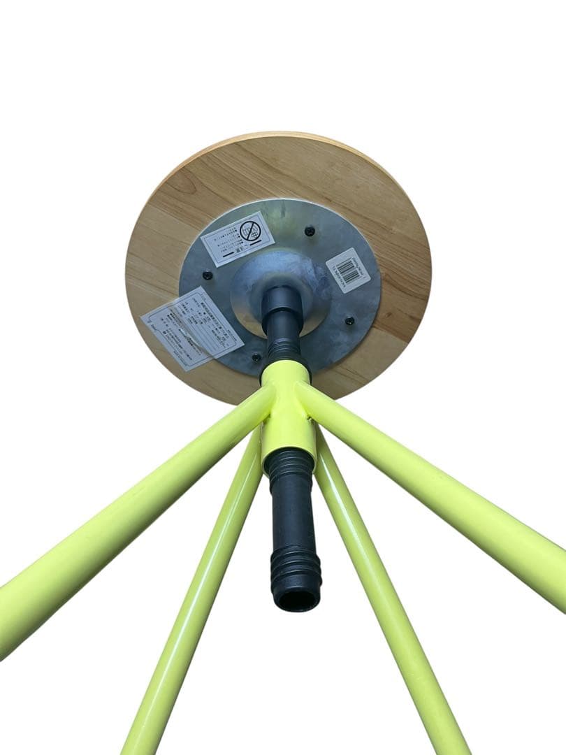 昇降式　リフティングスツール　Yellow legs lifting stool