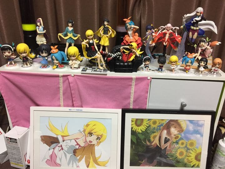 物語シリーズフィギュア