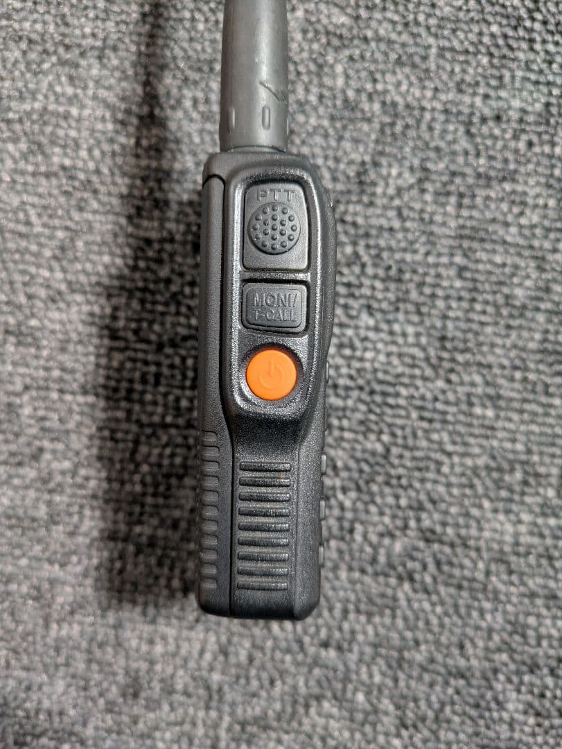 YAESU VX-3 144/430 MHz デュアルバンドトランシーバー VX-3 STANDARD