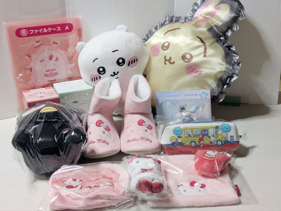 人気♪キャラクターグッズ大量まとめ売り リラックマ他 シール遊び