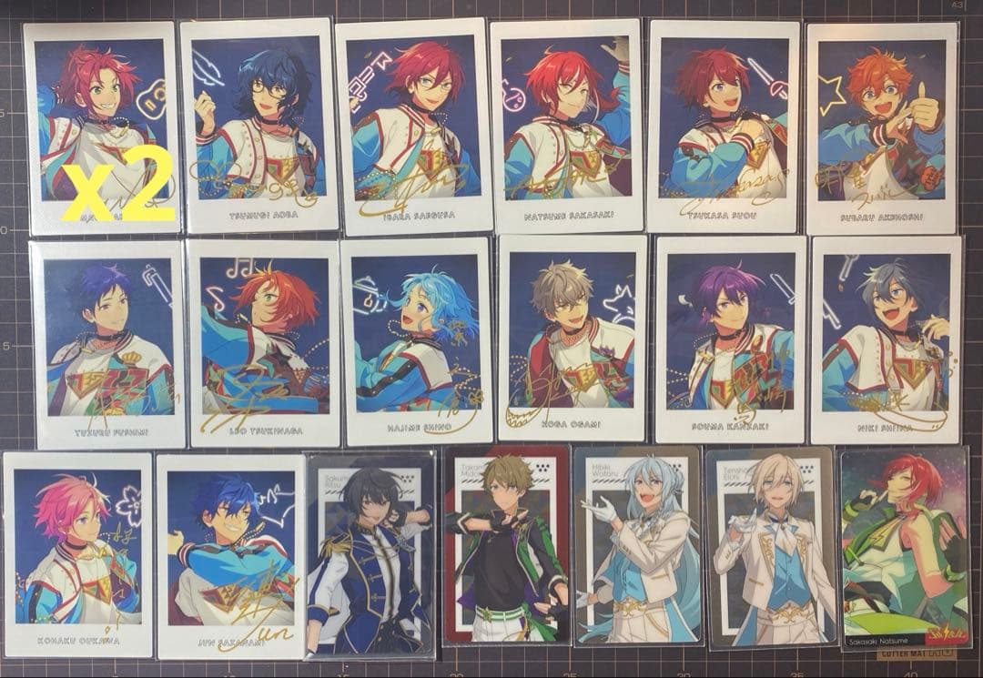 【あんスタ】まとめ売り　カード 46枚　缶バッジ １個