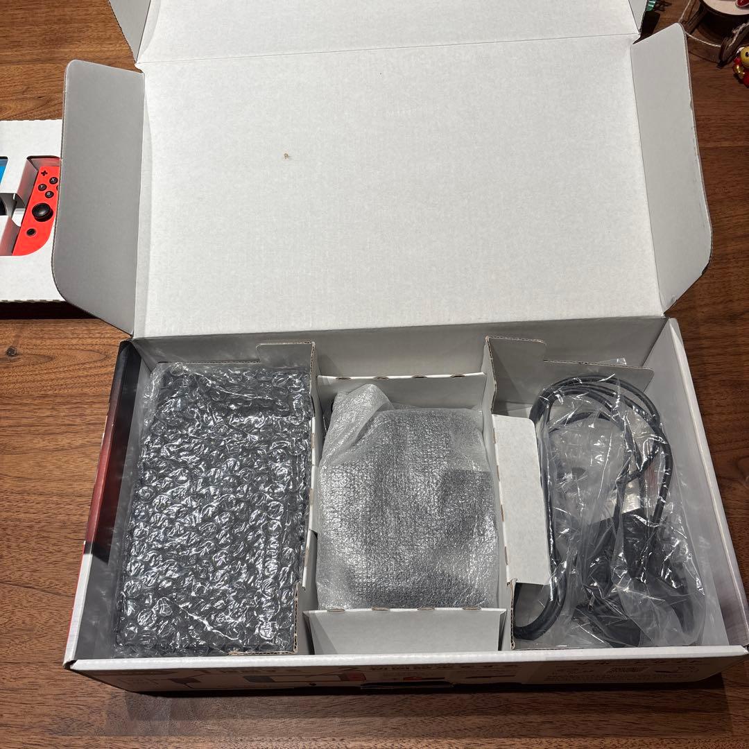 Nintendo Switch 本体 青赤 Joy-Con付き　ジャンク品