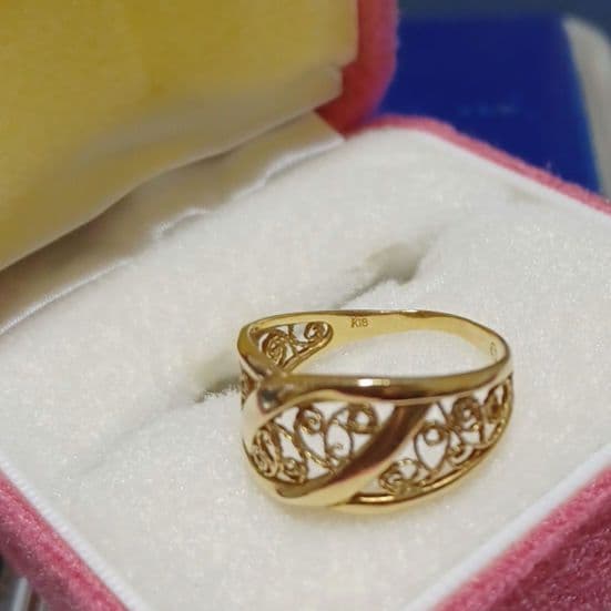 ゴールド 交差デザイン リング 約3グラム