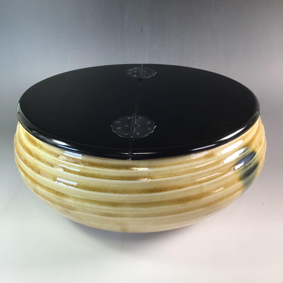 Ｒ７４３　水指　『閑静庵　加藤愛助造』『黄瀬戸』『平水指』　共箱　茶道具