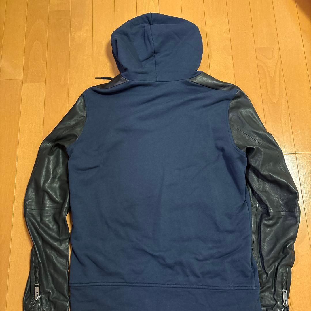 DIESELネイビー フード付き レザー袖 パーカー