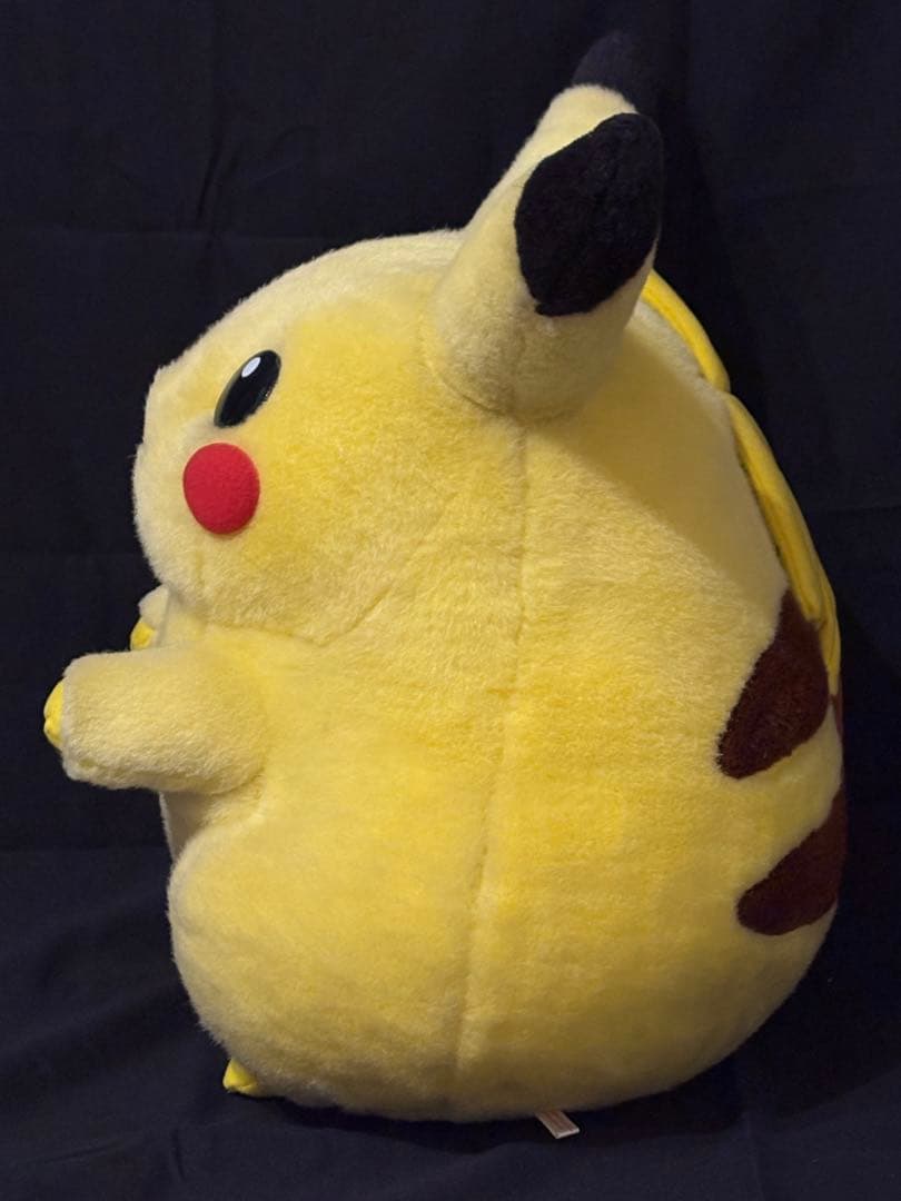 ピカチュウ 1／1等身大 TOMY 初期 ぬいぐるみ③