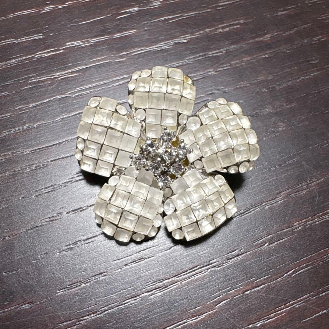 FOXEY】フォクシー ブローチ ホワイト｜FOXEY フォクシー お花