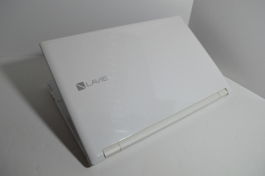 ホワイトLAVIE第8世代Corei7メモリ32G新品SSD1TB BD再生