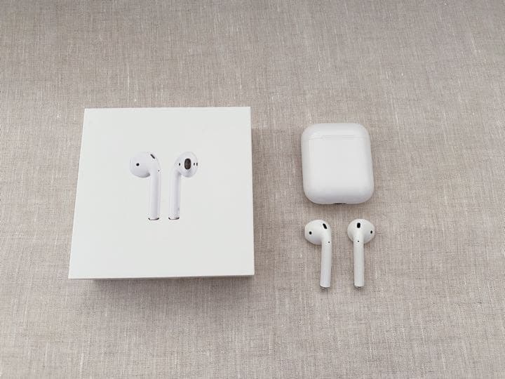 ヘッドホン Apple AirPods dMV7N2J/A s-l400.jpg