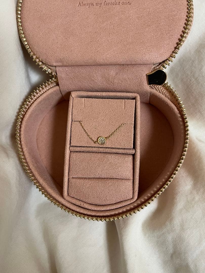 ete ブレスレット ピンク ラウンド型ジュエリーボックス付き