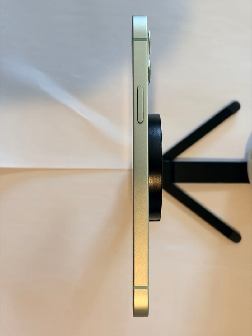 iPhone 12 256GB SIMフリー 本体 ケース3個＋ケーブル付