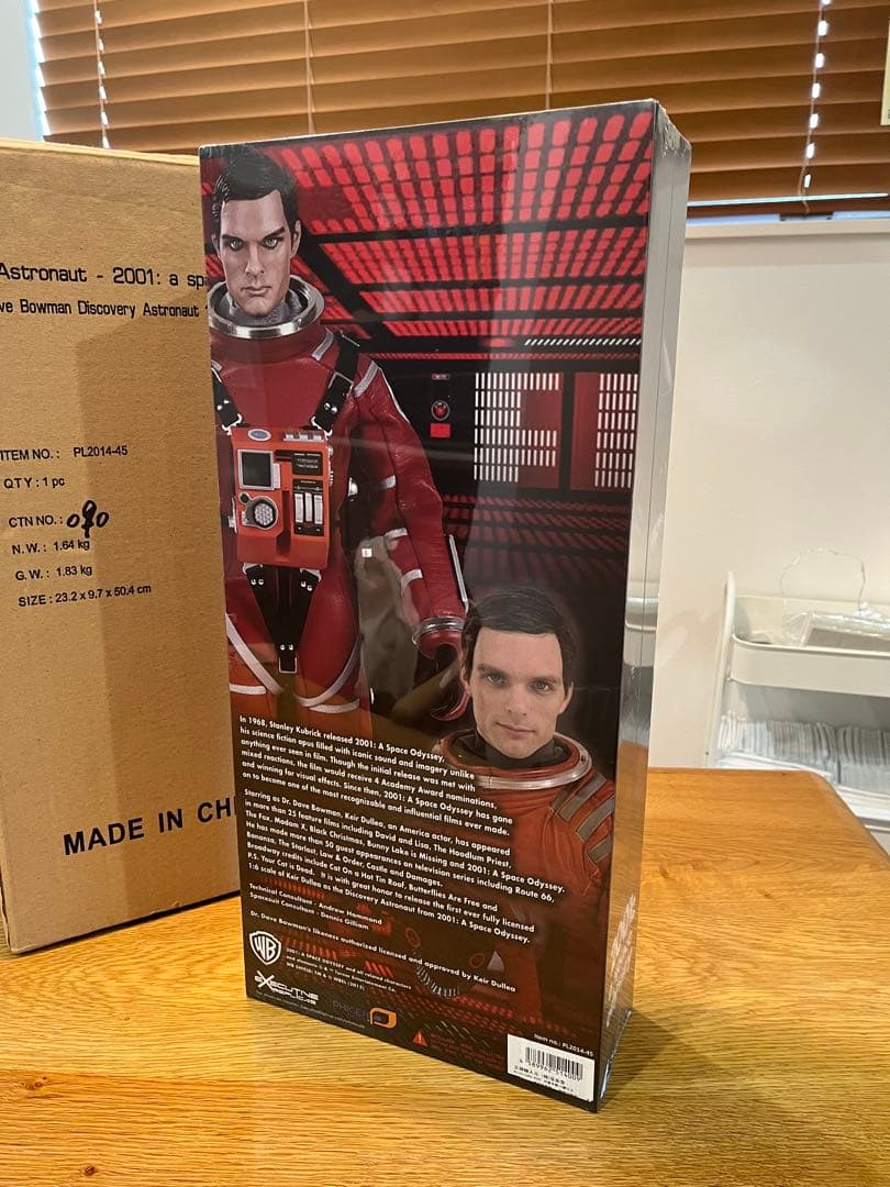 EXECUTIVE REPLICAS 2001年宇宙の旅 レッドカラー