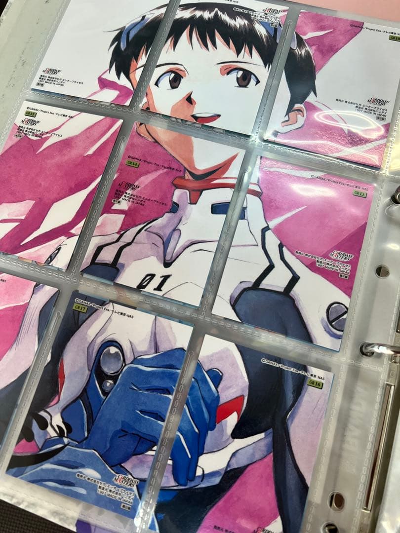 33,000円です。新世紀エヴァンゲリオン トレーディングカードセット