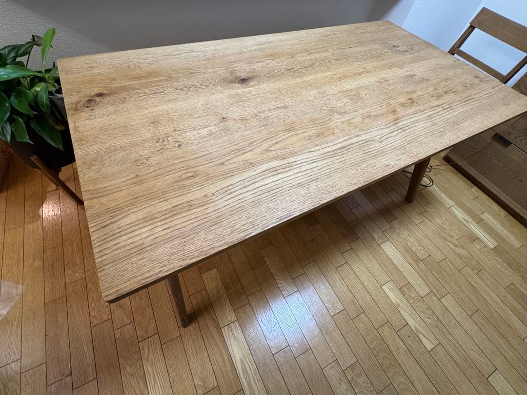 unico Addy 木製ダイニングテーブル