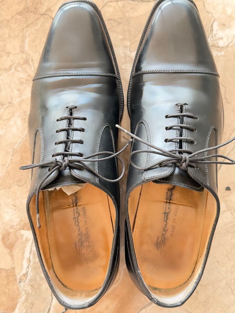 サントーニ　キャップトゥドレスシューズ