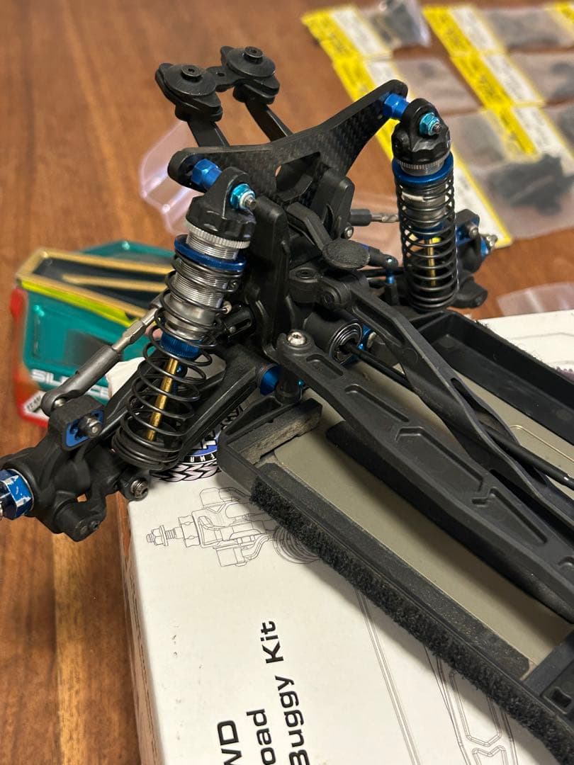 Associated B64 4WD バギー　アソシエイテッド　ラジコン