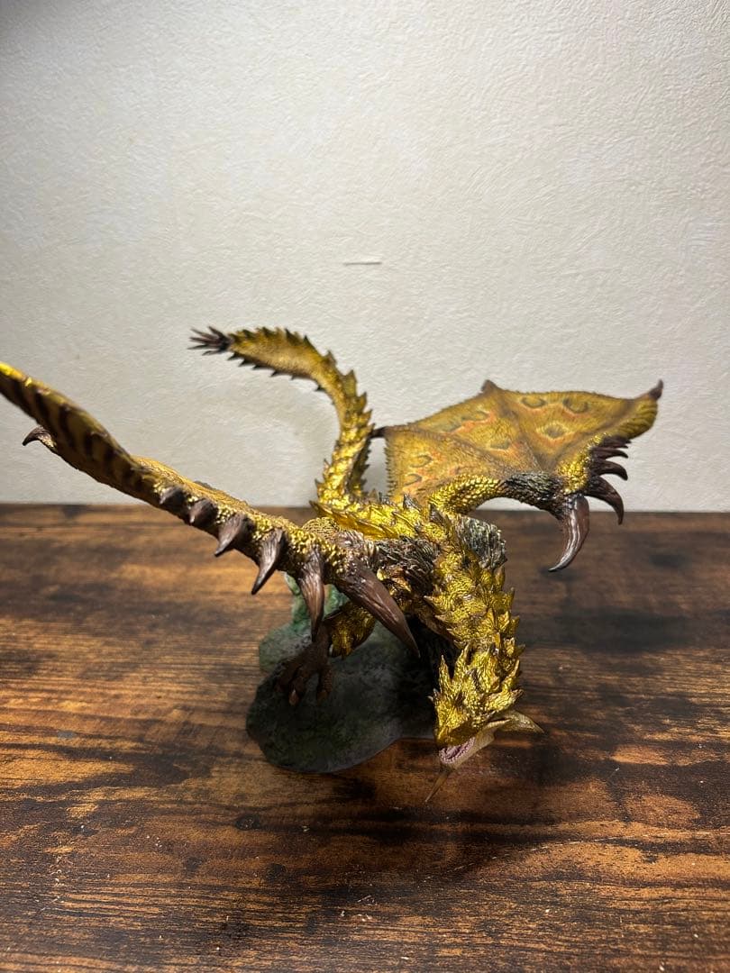 金火竜リオレイア希少種クリエイターズモデルモンスターハンター