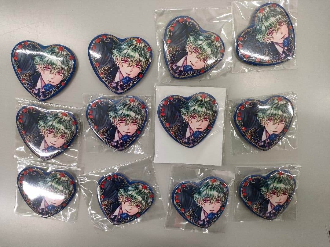 悪魔執事と黒い猫　ハナマル　アクスタ　缶バッジ　まとめ売り