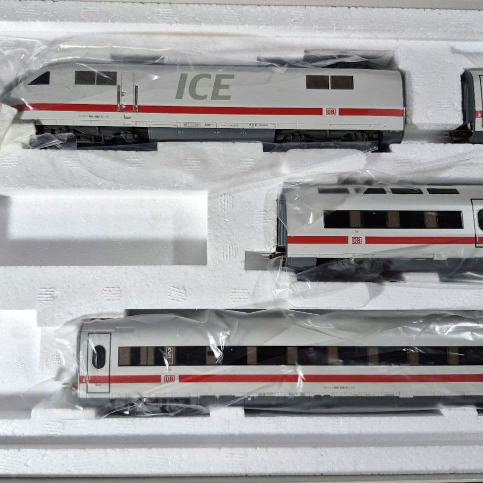欧州直輸入】Märklin メルクリン ICE HO 37702