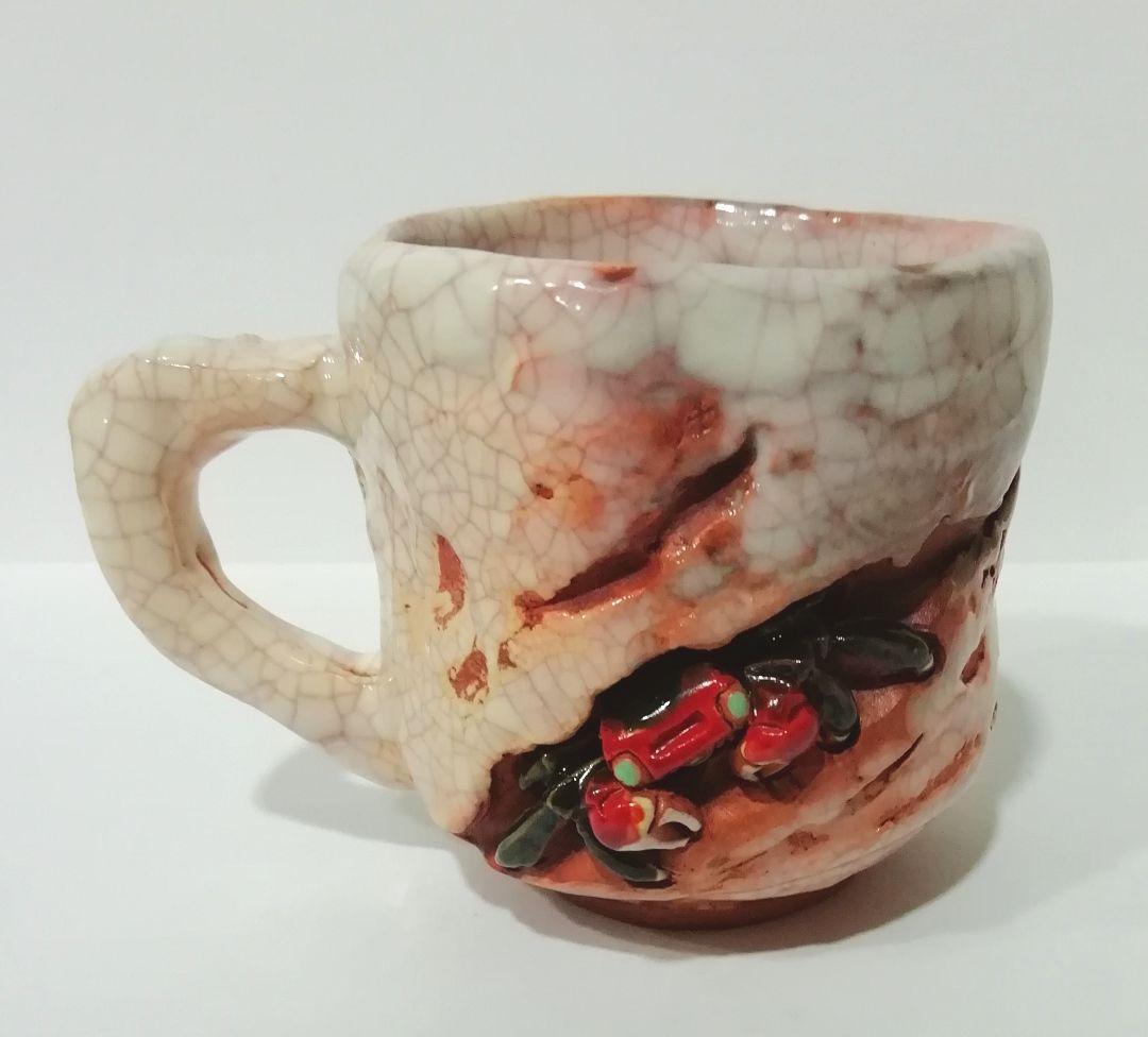 レトロな楽山焼の天神蟹細工