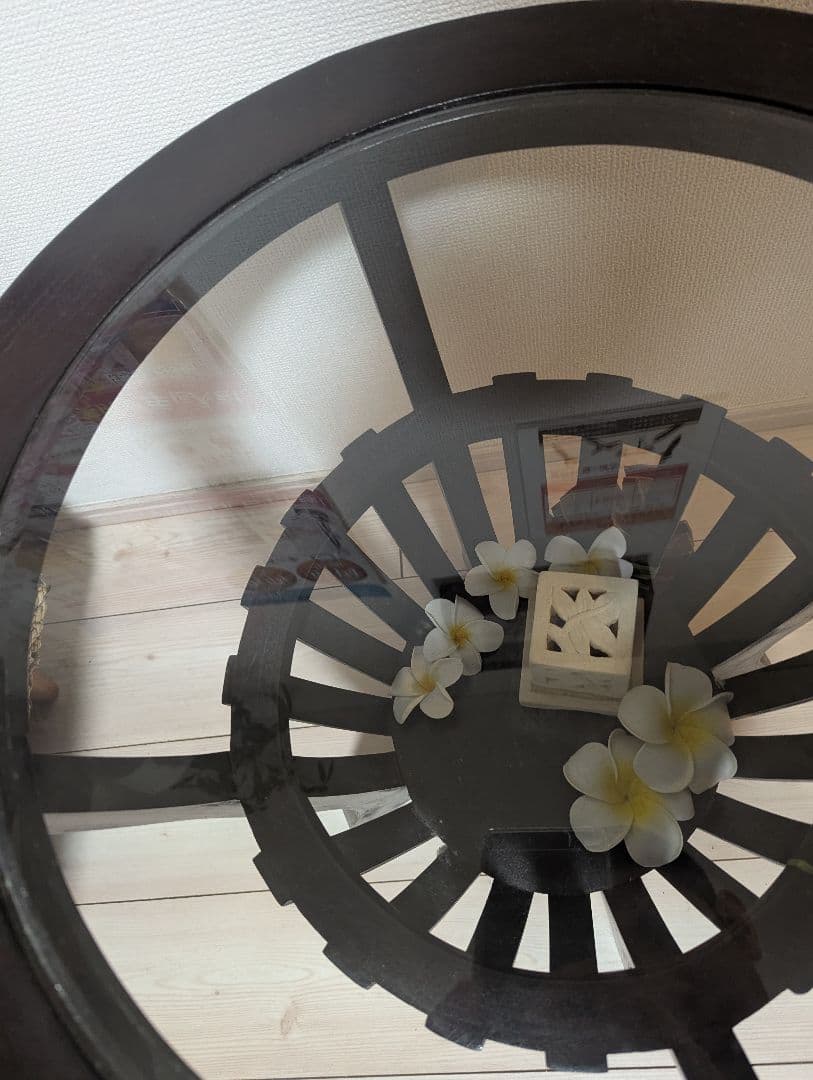 アジアン・バリ家具 木製ガラストップ円形テーブル - メルカリ