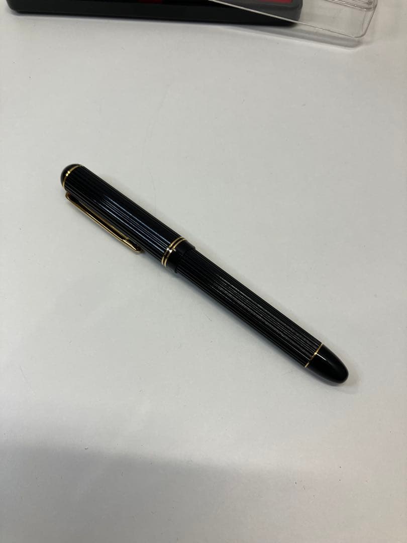 PILOT パイロット 万年筆 14K金ペン先 ケース付き　【3679】