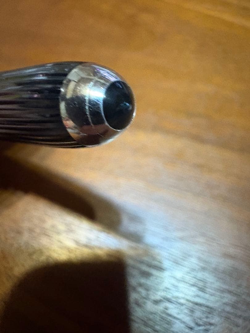 Cartier万年筆 ブラック　プラチナフィニッシュ