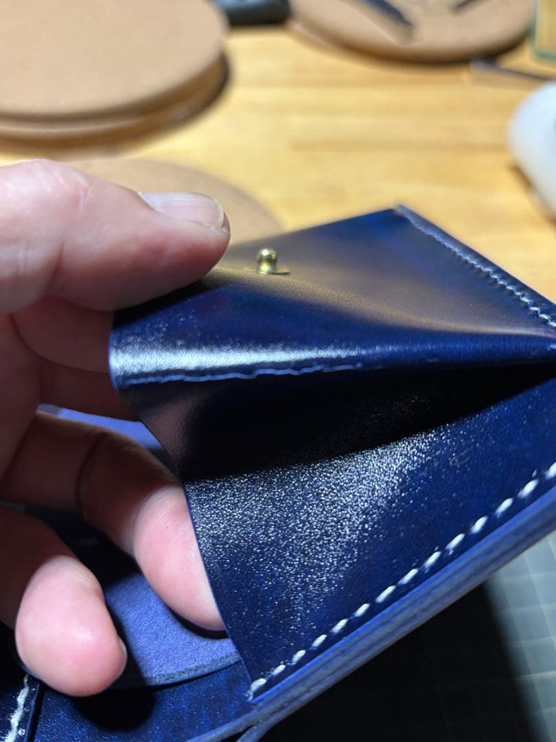 ミドルウォレット　ベルギー産　ルガト　ハンドメイド【訳あり】