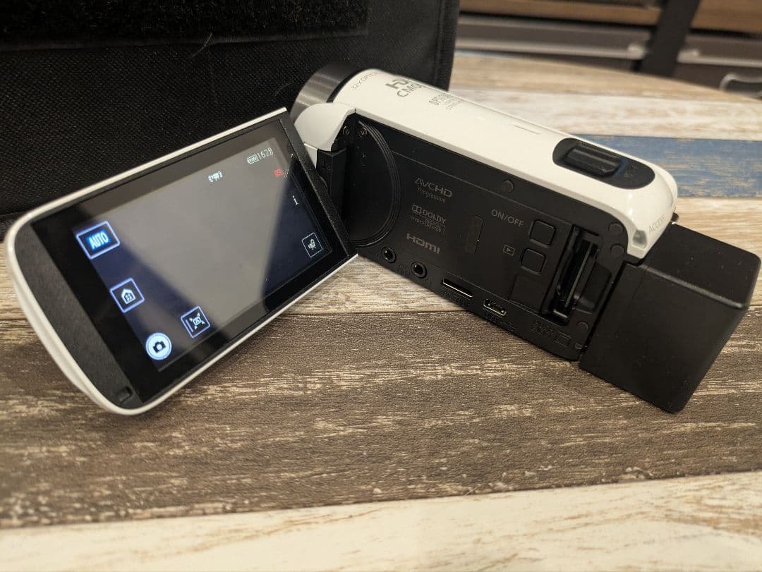 【超美品】 キャノン Canon iVIS HFR700 ビデオカメラ