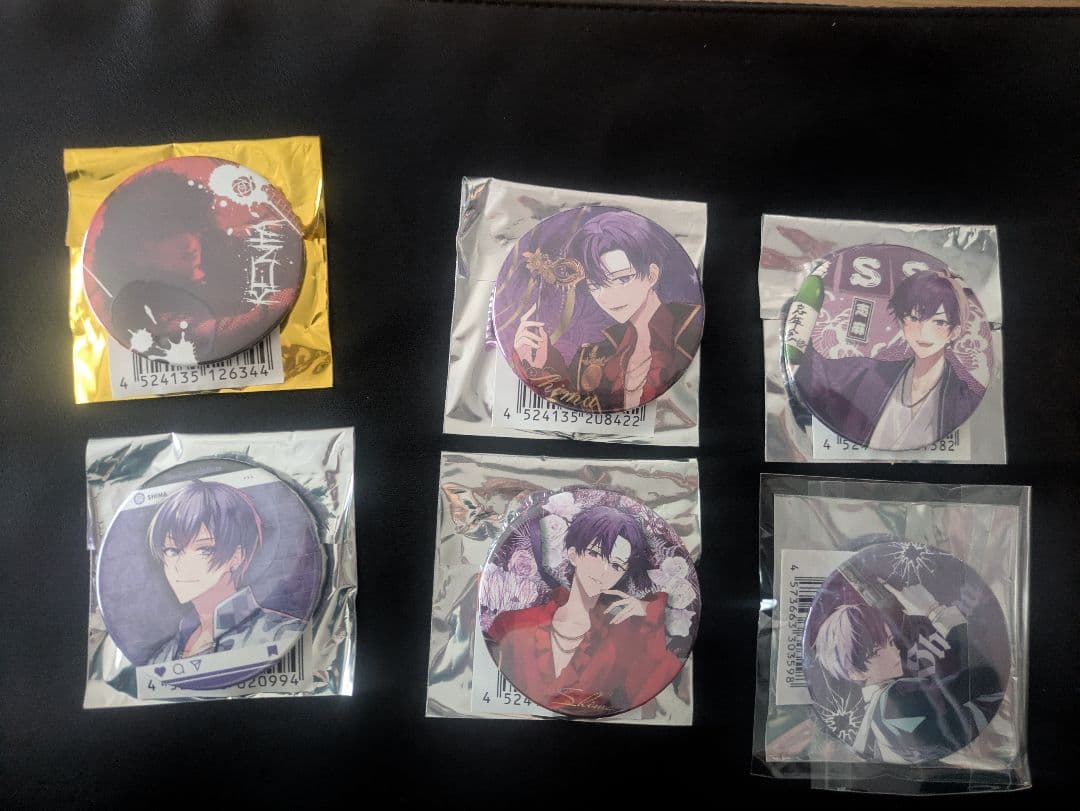 志麻 缶バッジ　2枚目に等身あり