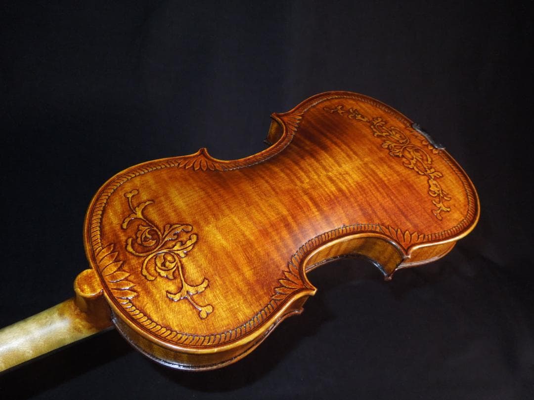 ★Craved Master Violin 4/4
