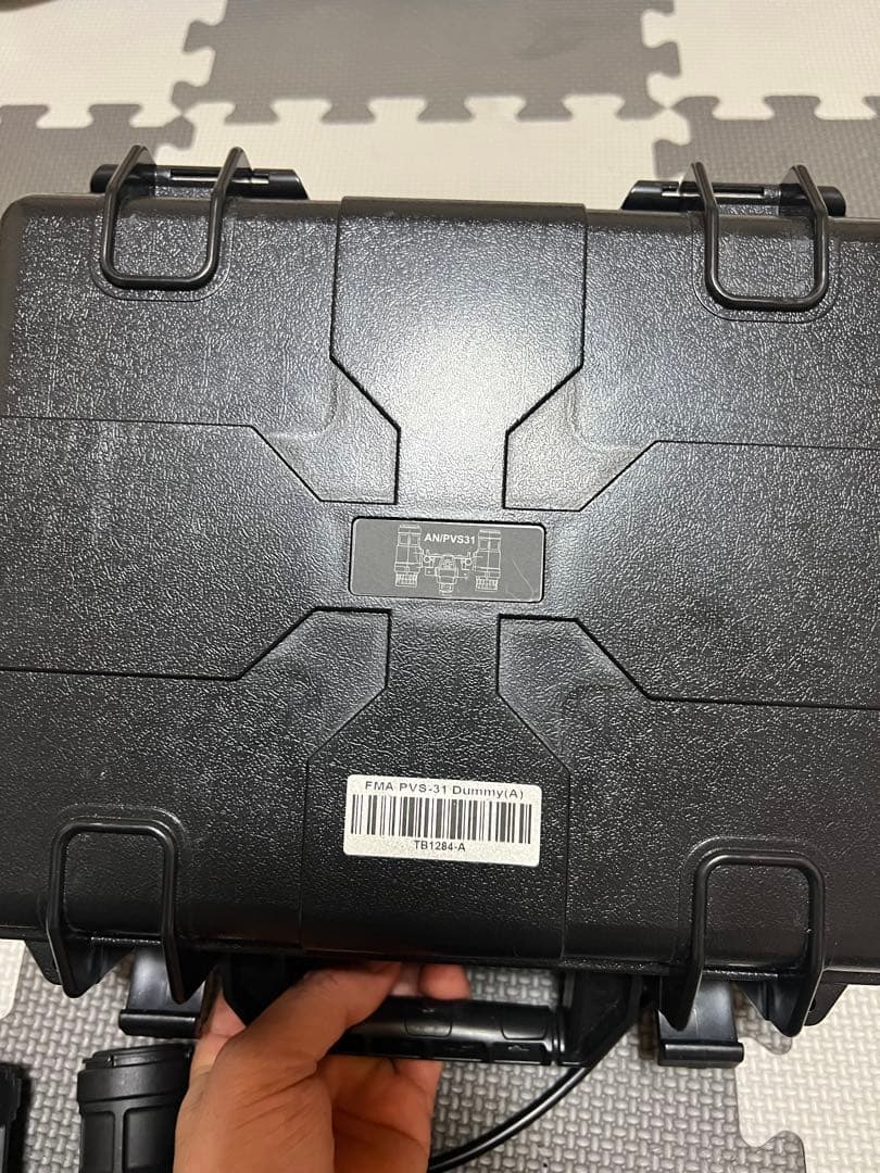 PVS-31 デジタルナイトビジョン 実動 IR 四角画面タイプ