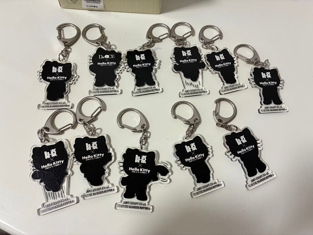 Da-iCE × Hello Kitty アクリルキーホルダー コンプセット Da-iCE