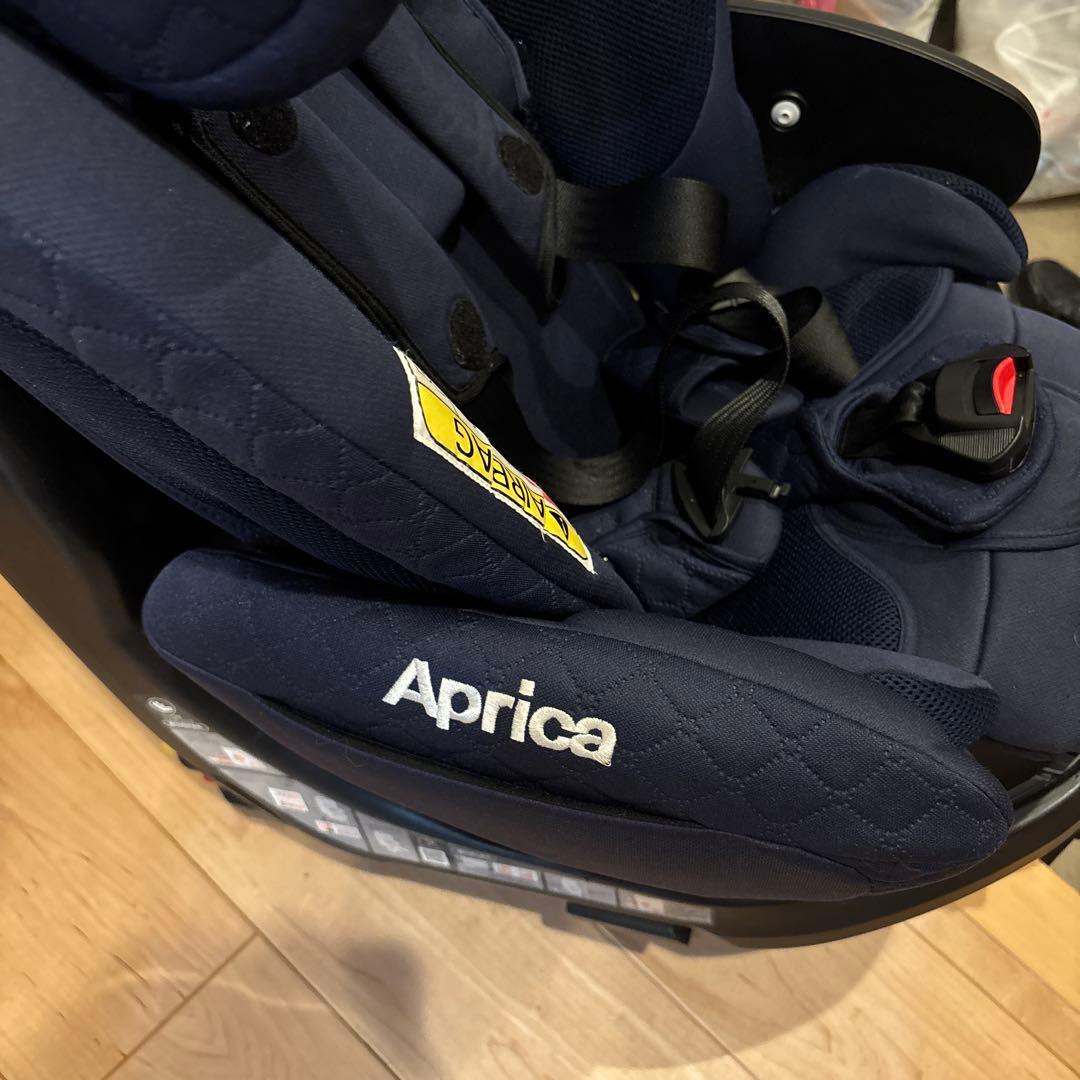 aprica フラディアグロウISOFIX 196-8N06-R