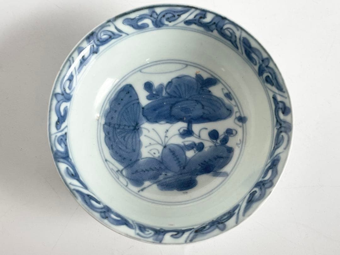 骨董 アンティーク 古染付 蝶々文 小皿 盃 酒器 平盃 中国骨董 古