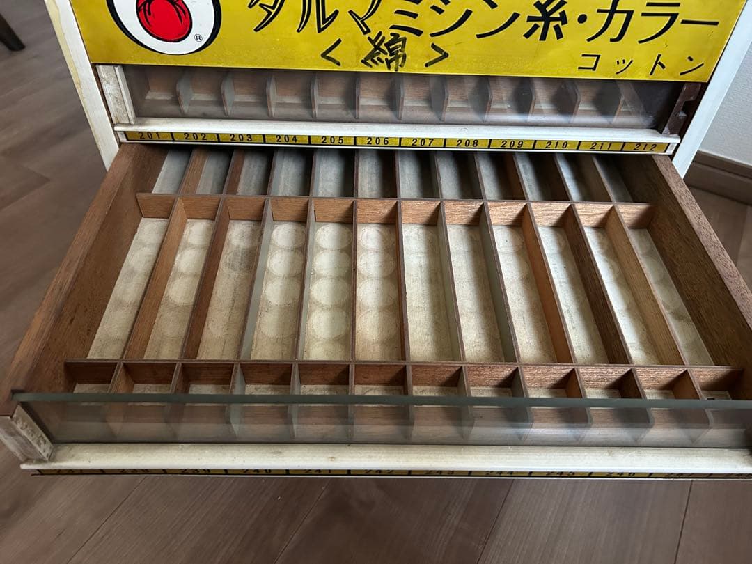 糸ケース 什器 糸 未使用 ダルマミシン 収納棚 引出し レトロ 陳列棚
