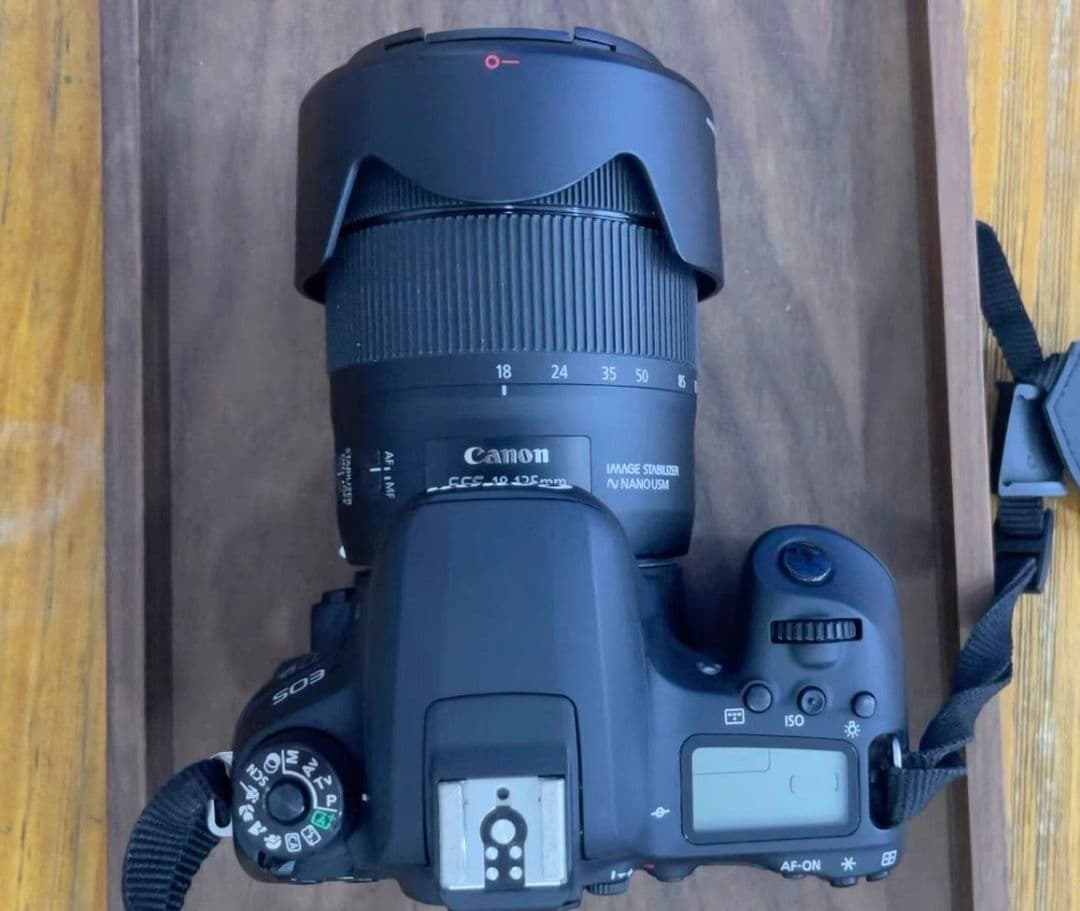 Canon EOS 77D デジタル一眼レフ 本体の通販はau PAY マーケット