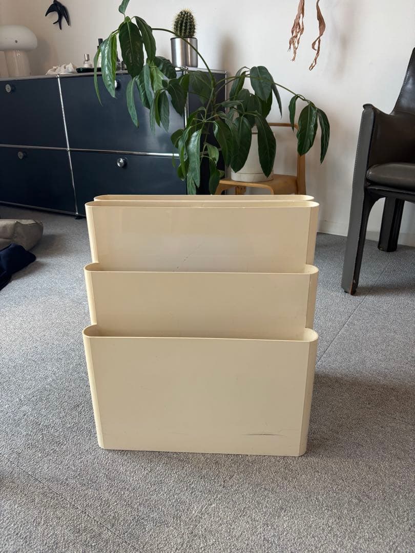 kartell カルテル 4675 ポルタリビステ 6列 3段 マガジンラック