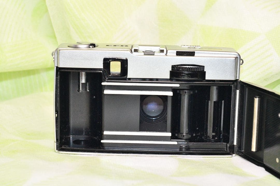 《動作品》OLYMPUS-PEN EED a359