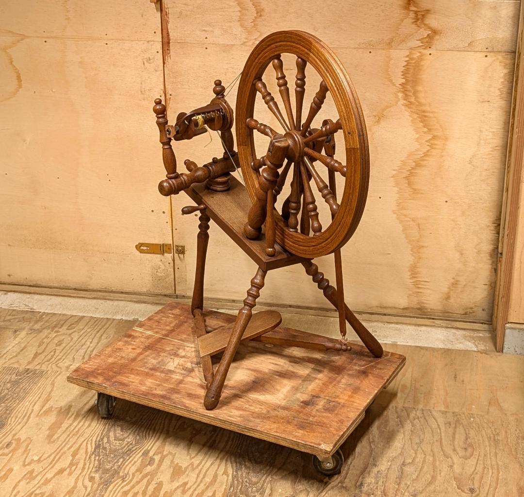 紡毛機　紡ぎ車　糸車　（イギリス製）