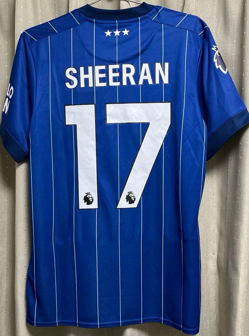 【新品・レア品】Ed Sheeran イプスウィッチ・タウンFC ユニ サイズＭ 新品・レア品】Ed Sheeran イプスウィッチ・タウンFC ユニ サイズL